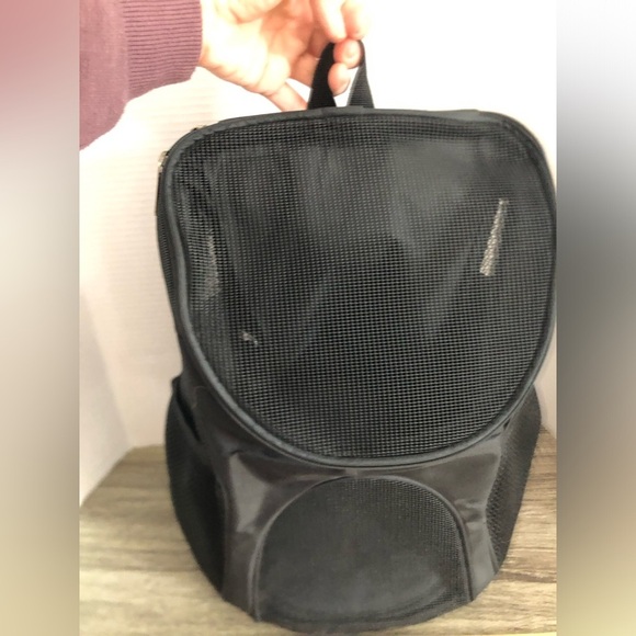 Black Mesh Backpack for Pets - Picture 1 of 11